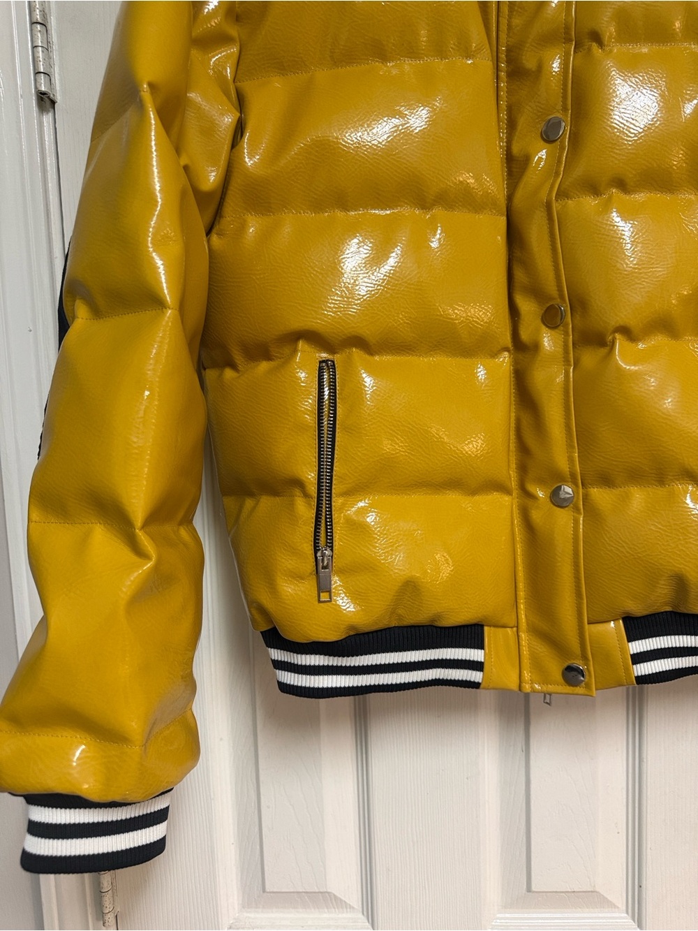E. Adonis Men's Yellow Puffer Jacket - - Picture 11 of 15